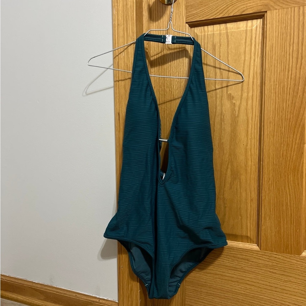 Jets by Jessika Allen Plunge One Piece Swimsuit size US 6 NWT